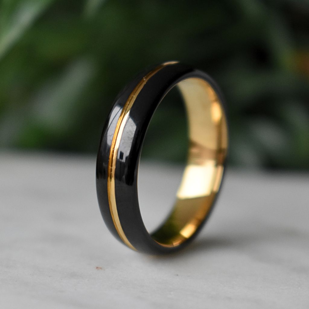 Tungsten 6mm Ring Black with Gold Center Stripe - Tungsten Titans