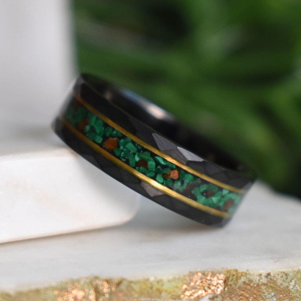 Malachite & Tigerโs Eye Inlay Hammered Black Tungsten Ring - Tungsten Titans
