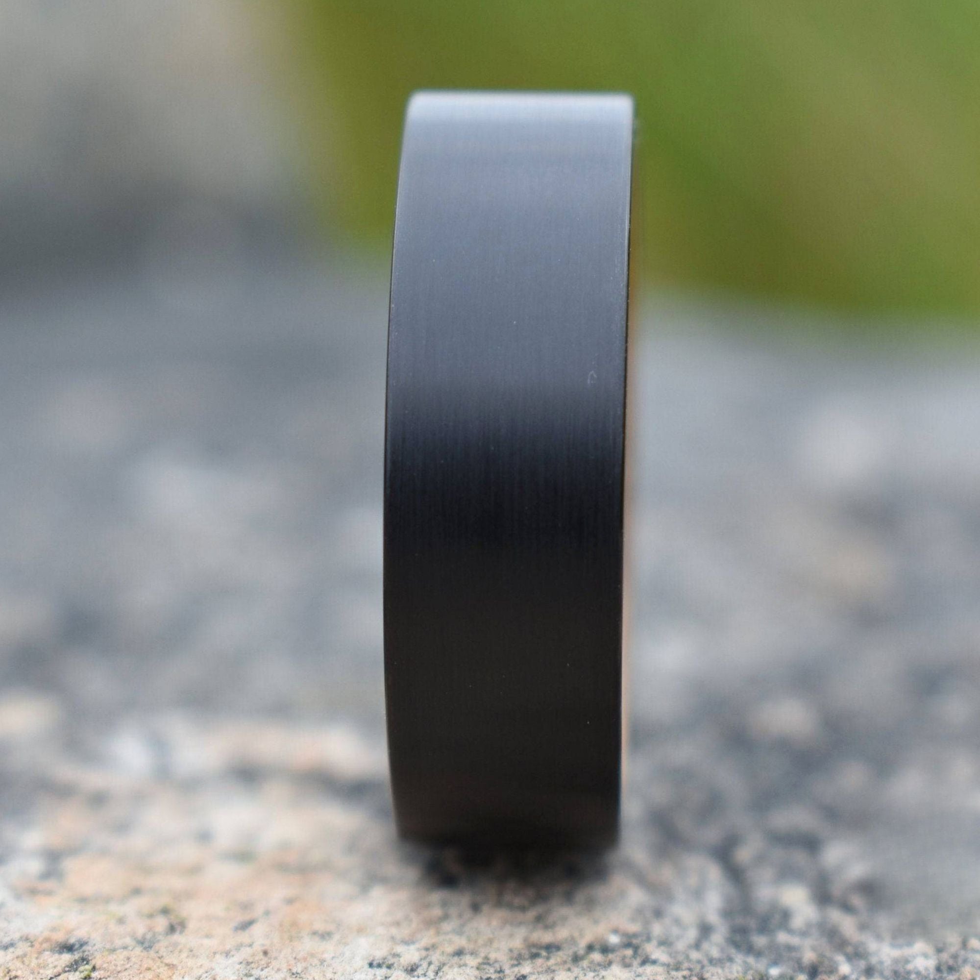 Black 8mm Tungsten with Whiskey Barrel Inner Band - Tungsten Titans
