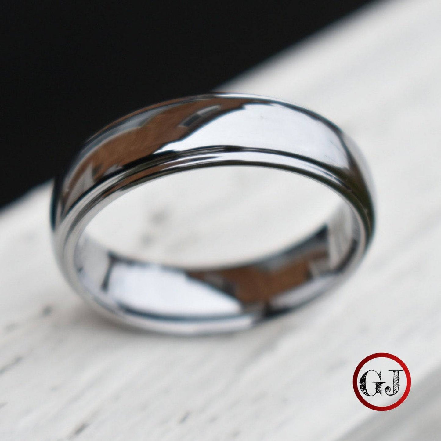 Tungsten 7mm Ring Polished Dome Silver with Bevelled Edges - Tungsten Titans