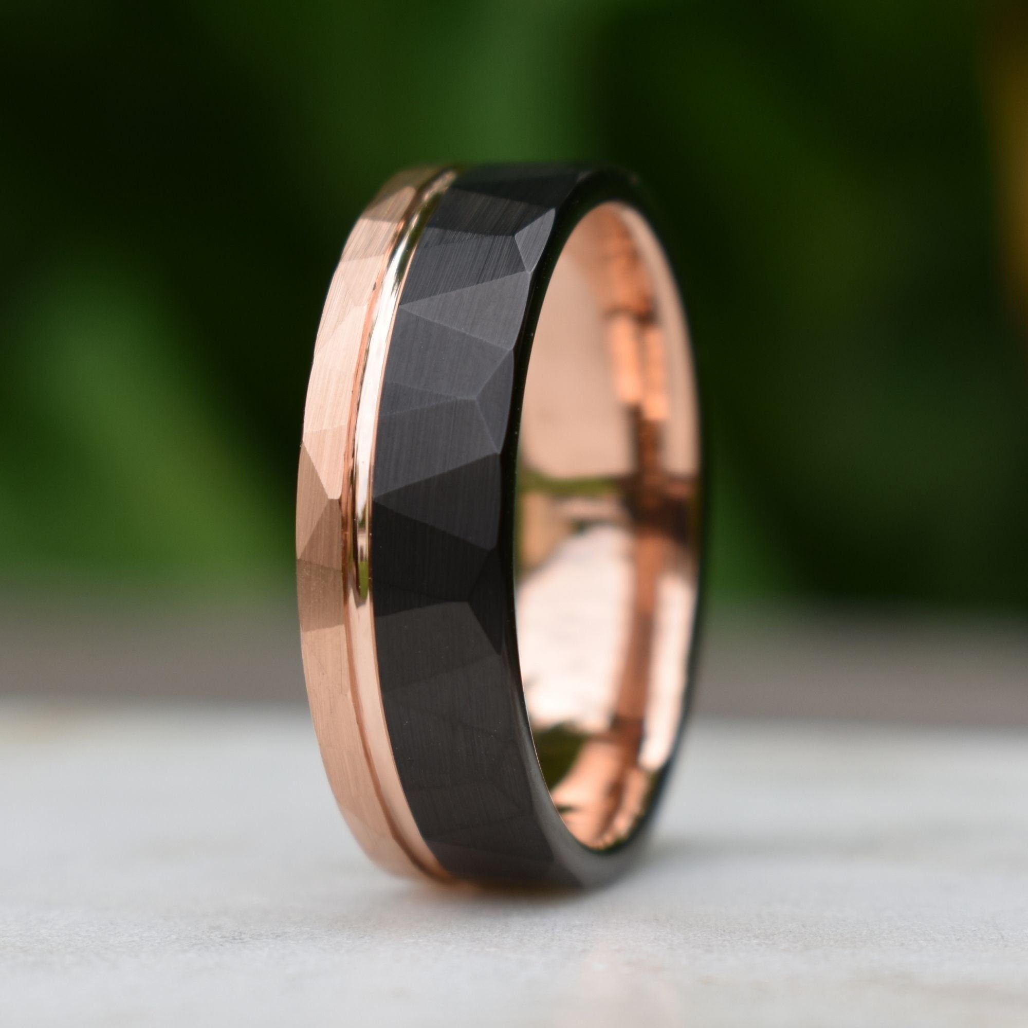 Coolbodyart Unisex Ring Titan schwarz rosegold 9mm breit Stylish