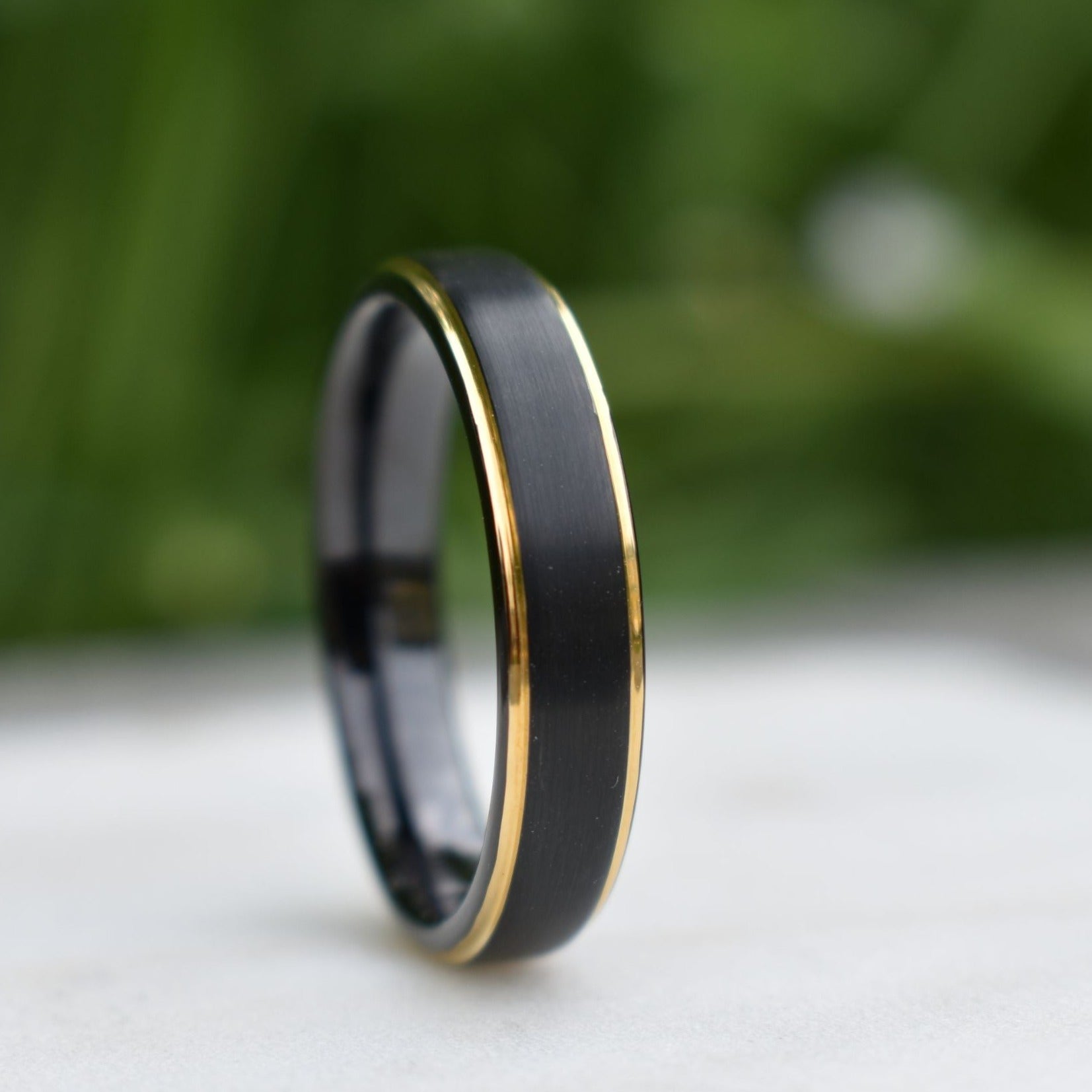 Black 5mm Tungsten Ring with Gold Bevelled Edges - Tungsten Titans