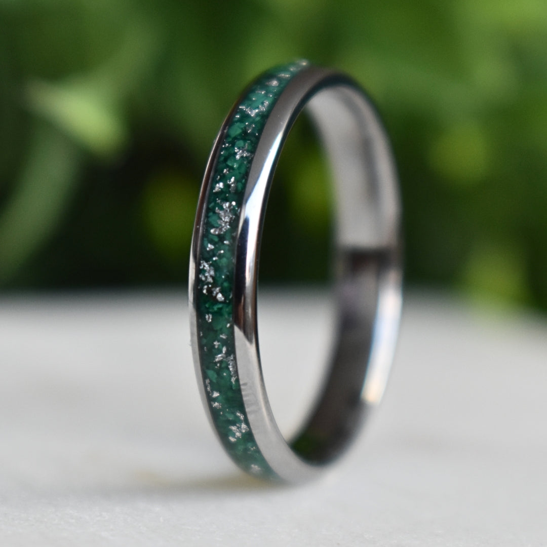 Tungsten 4mm Ring with Malachite & Gold Leaf Inlay