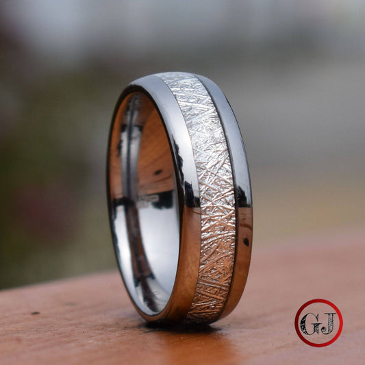 Tungsten 8mm Ring with Meteorite - Tungsten Titans