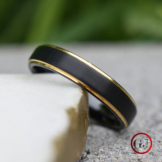 Black 5mm Tungsten Ring with Gold Bevelled Edges - Tungsten Titans