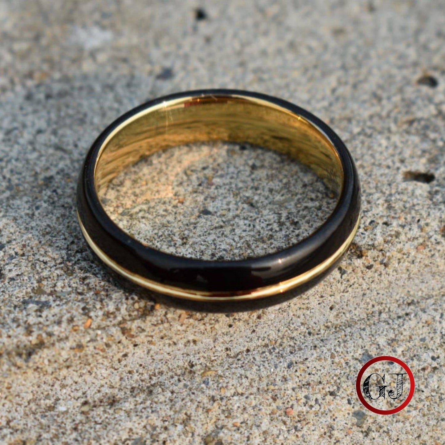 Tungsten 6mm Ring Black with Gold Center Stripe - Tungsten Titans