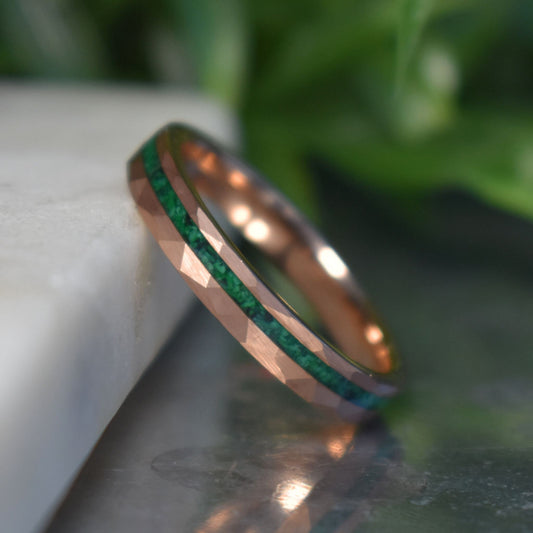 Tungsten 4mm Hammered Rose Gold Ring with Malachite Inlay